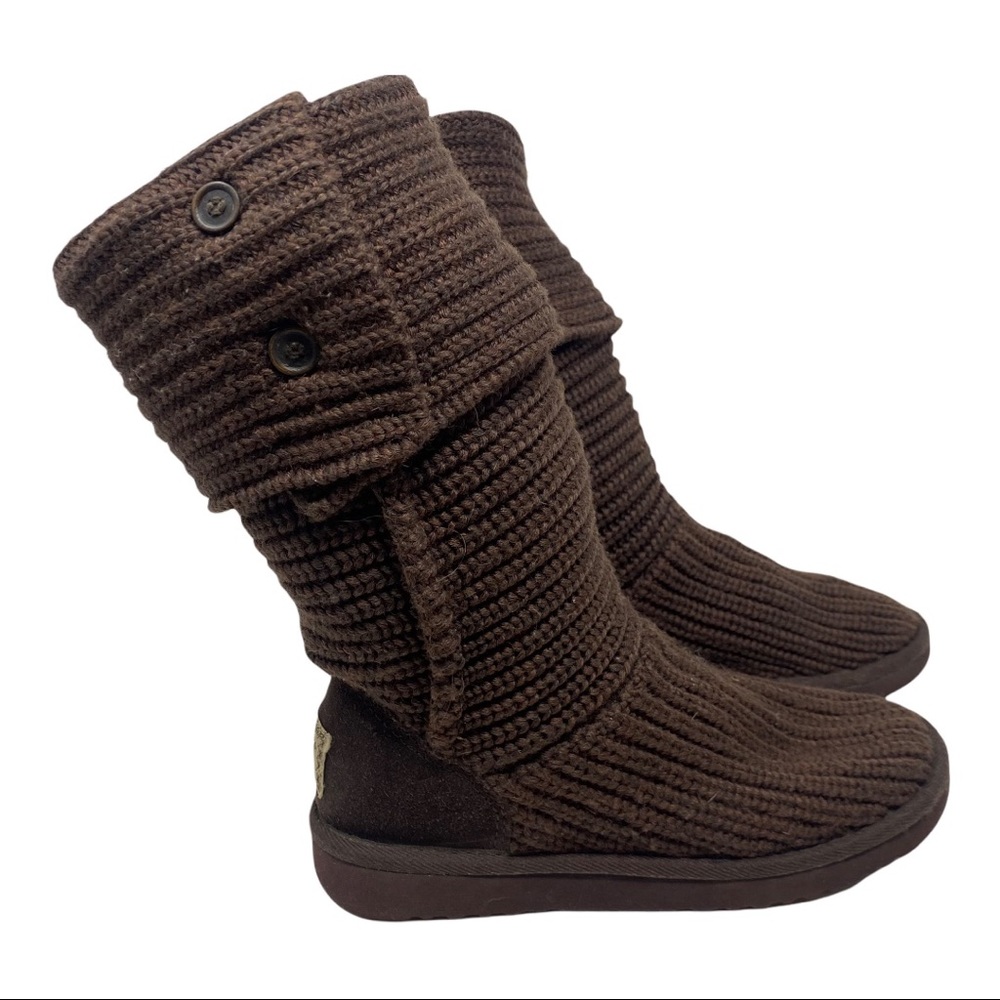 Ugg Classic Cardy brown sweater boots